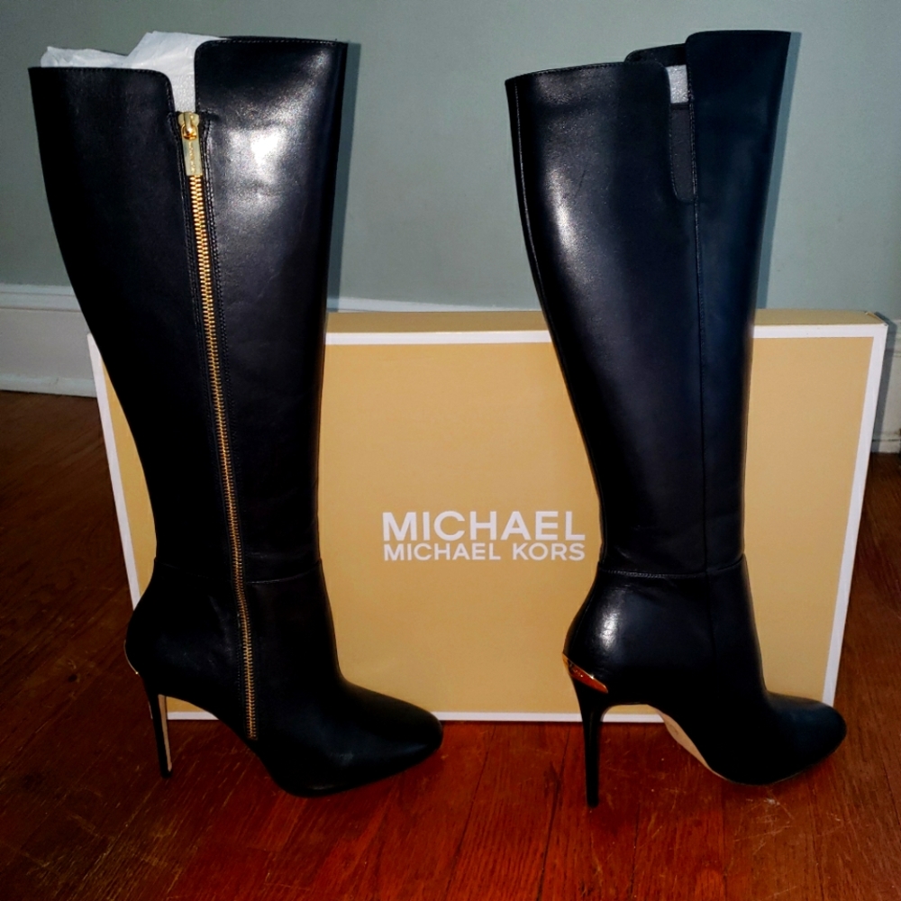 Michael Kors Boots size 7